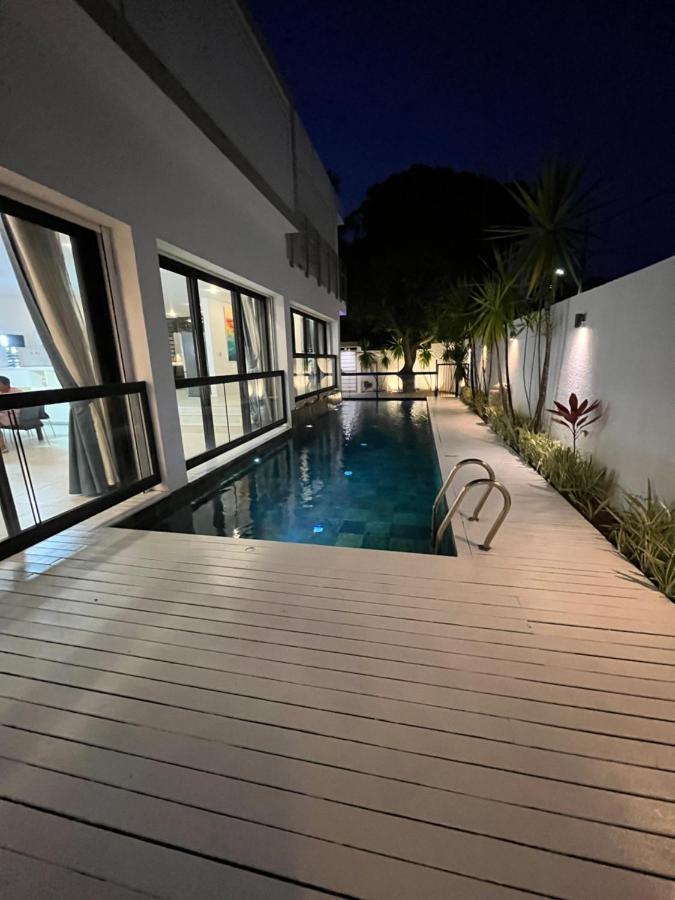 Villa Moderne A Trou Aux Biches Luaran gambar
