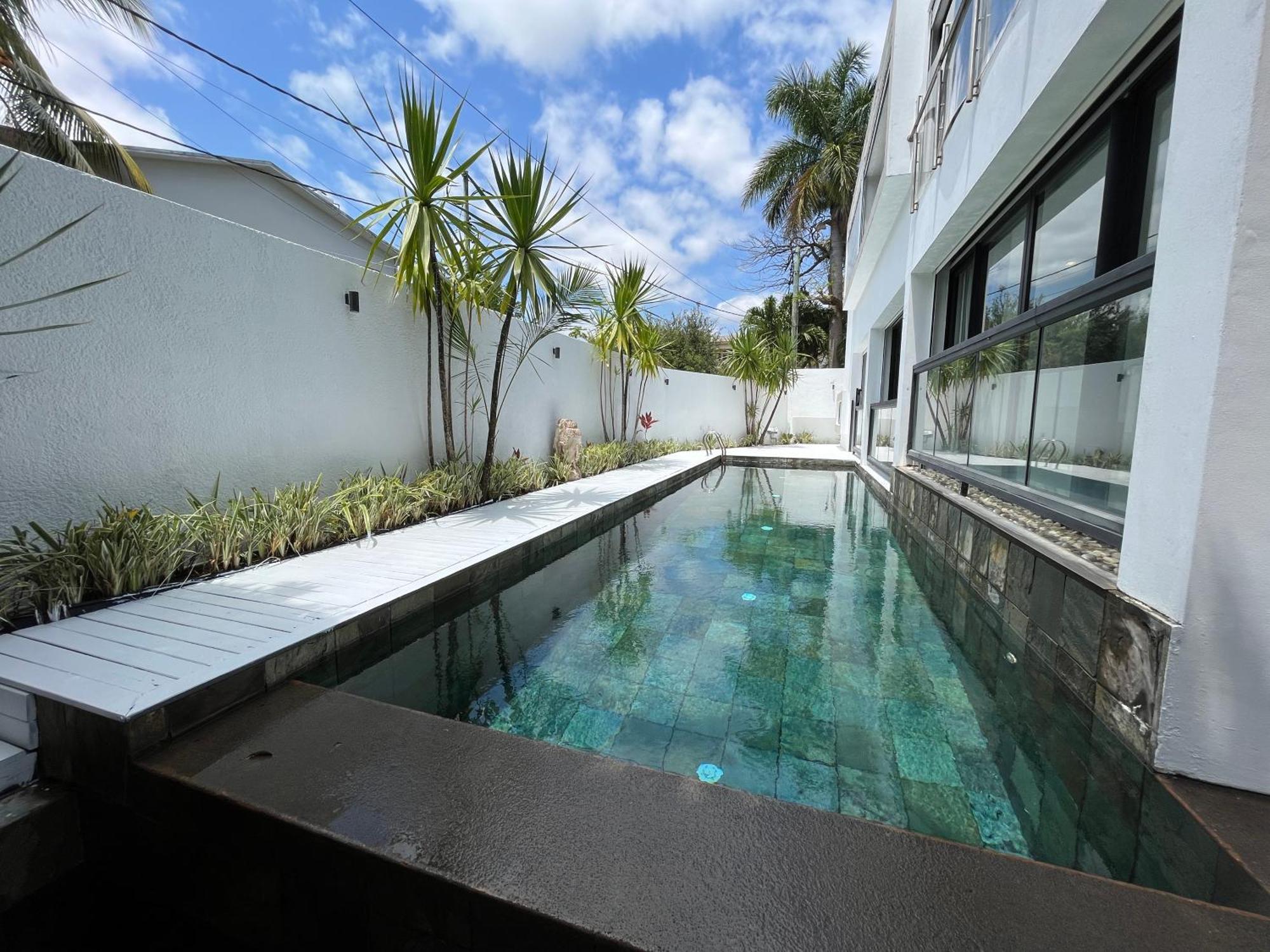 Villa Moderne A Trou Aux Biches Luaran gambar